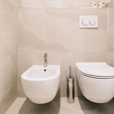 Lägenhet Apulian Tree - Elegant With Balcony - Bari