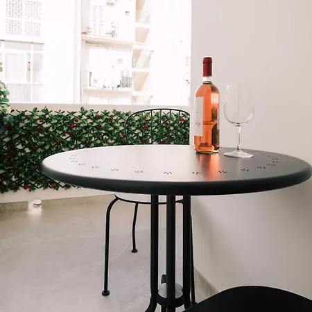 Apulian Tree - Elegant With Balcony - Apartment *