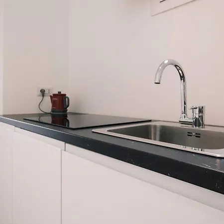 Apulian Tree - Elegant With Balcony - Apartment