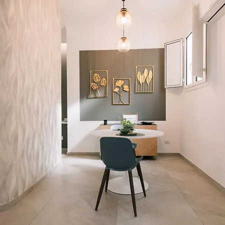 Apulian Tree - Elegant With Balcony - *