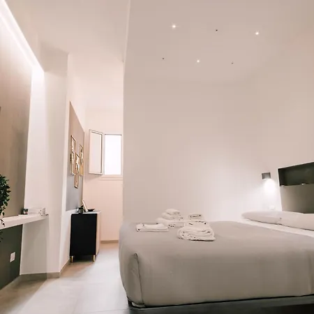 Apulian Tree - Elegant With Balcony - Apartment